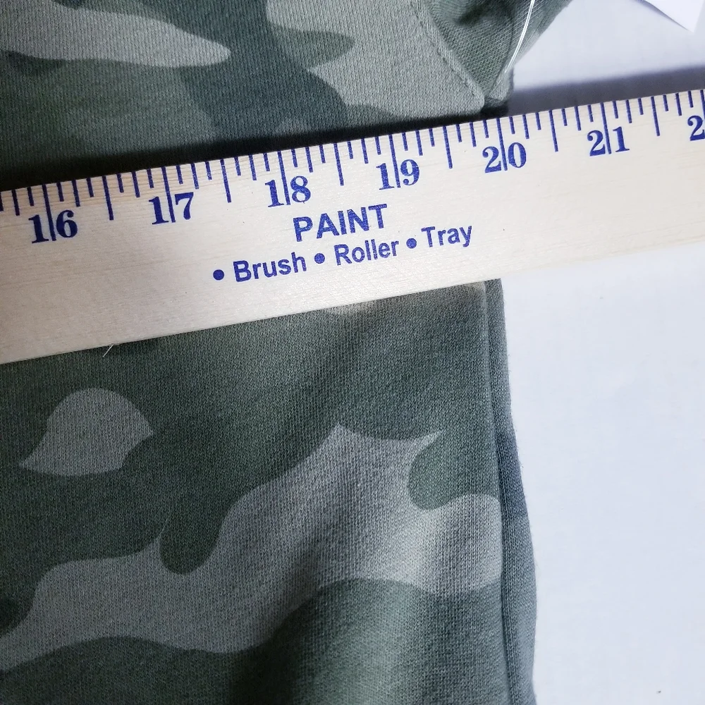 NWT OLD NAVY GIRL'S CROPPED GREEN CAMO HOODIE SIZE XL 14-16